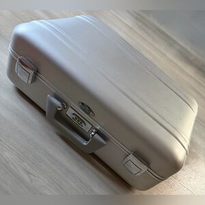 Zero Centurion Elite Halliburton Aluminum Briefcase Case 18x13x6